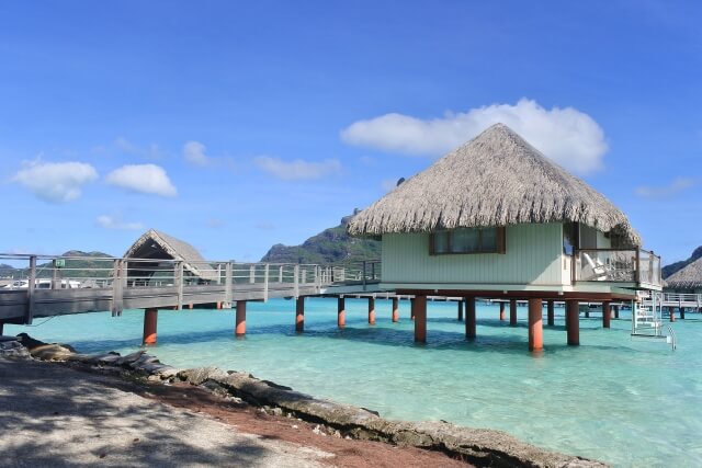 オーダーメイドで叶えるタヒチ旅行：水上バンガローと島内アクティビティプラン