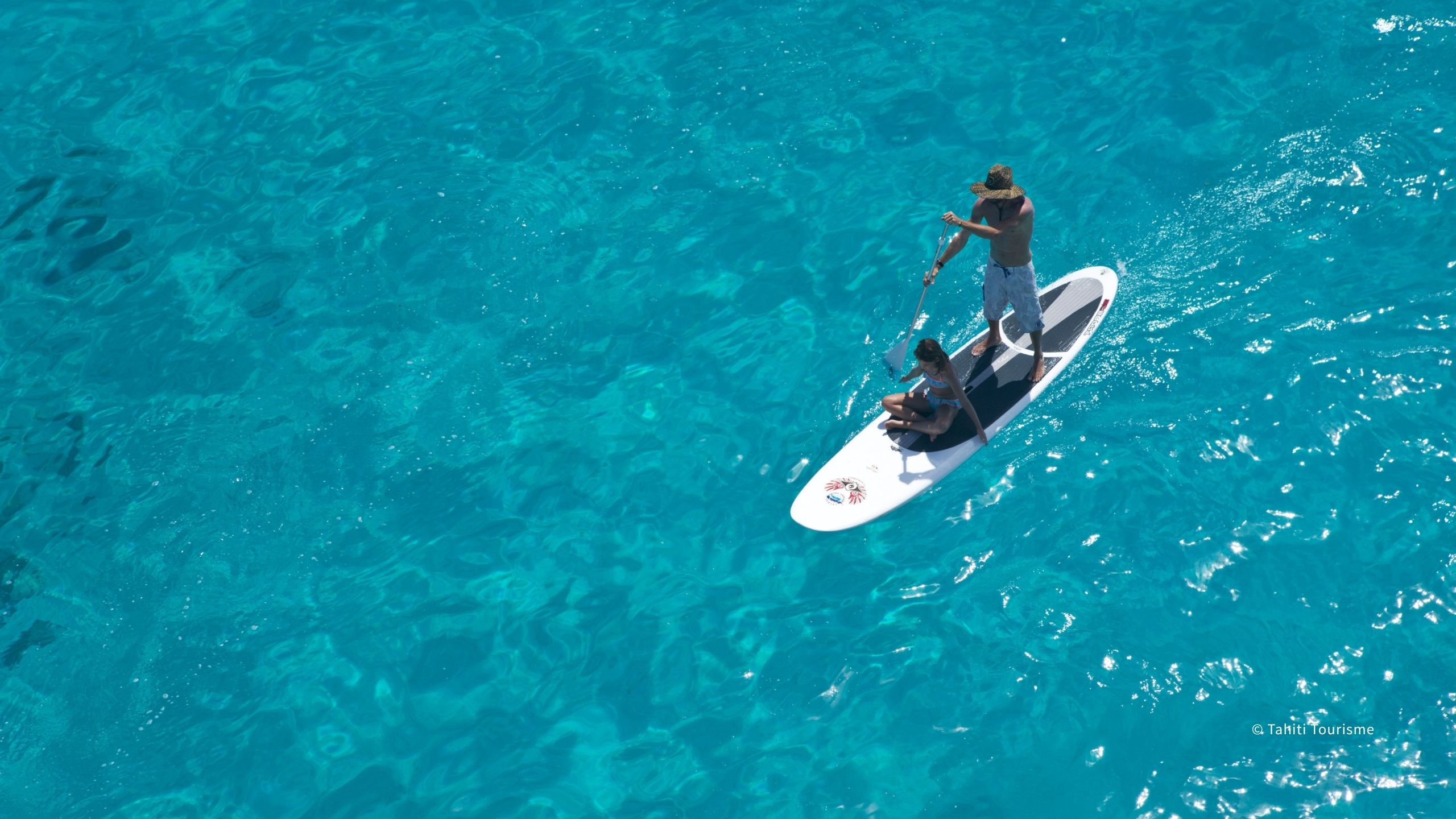 タヒチの海と空の風景