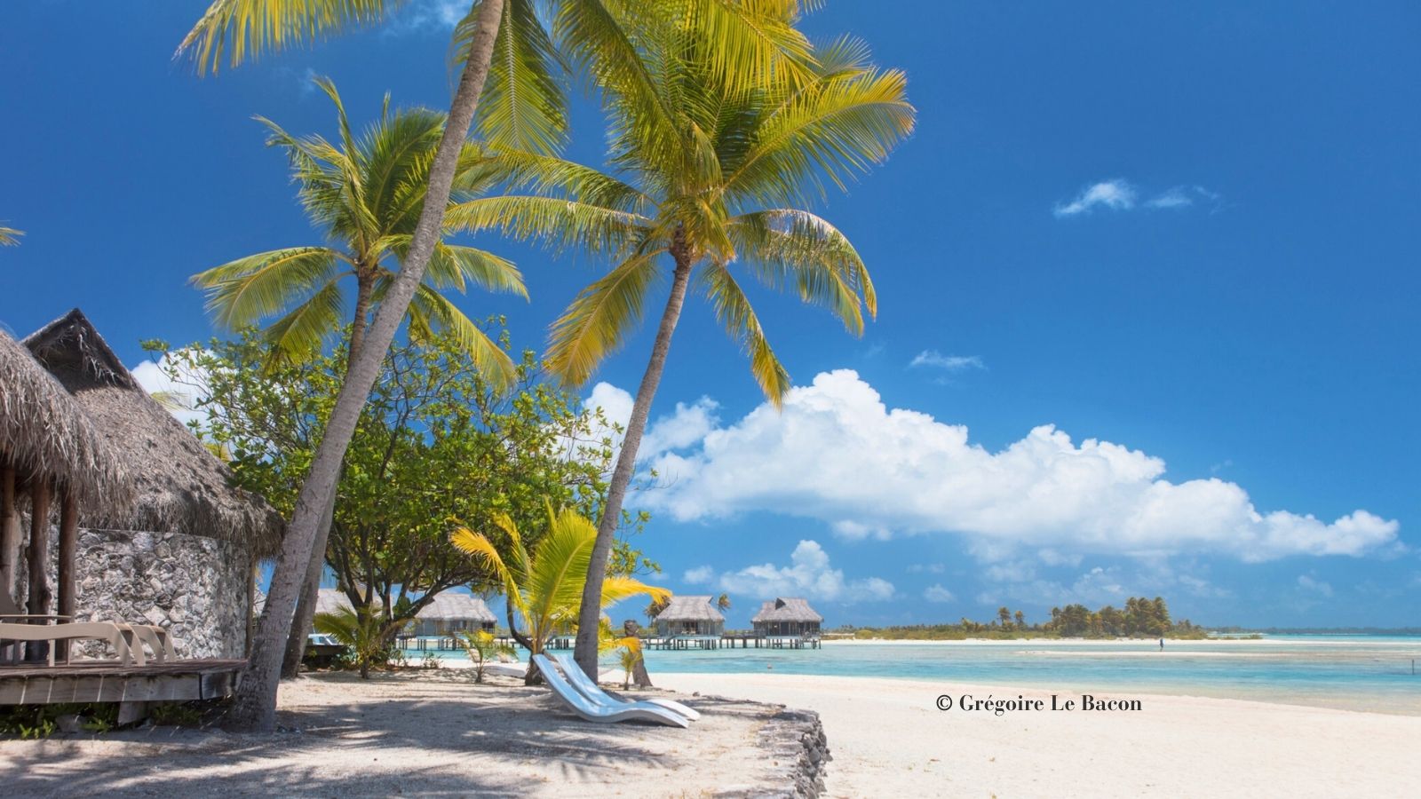ティケハウ島のビーチ