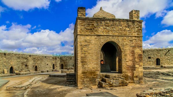 バクー近郊にあるアテシュギャーフの拝火寺院
