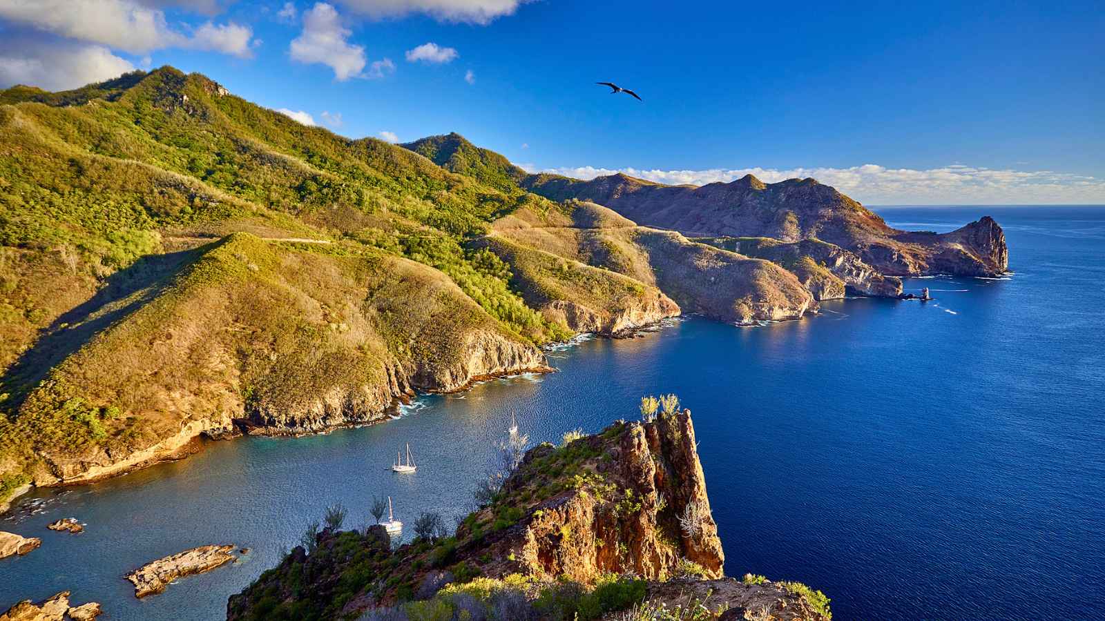 ウアポウ島の岩峰