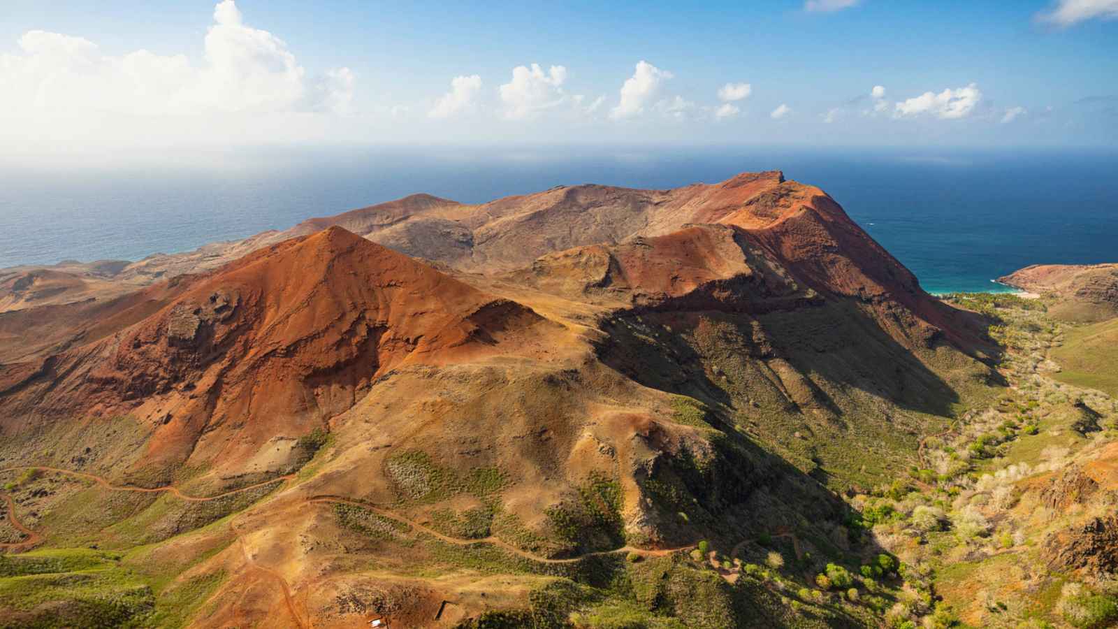 ウアフカ島の乾いた大地