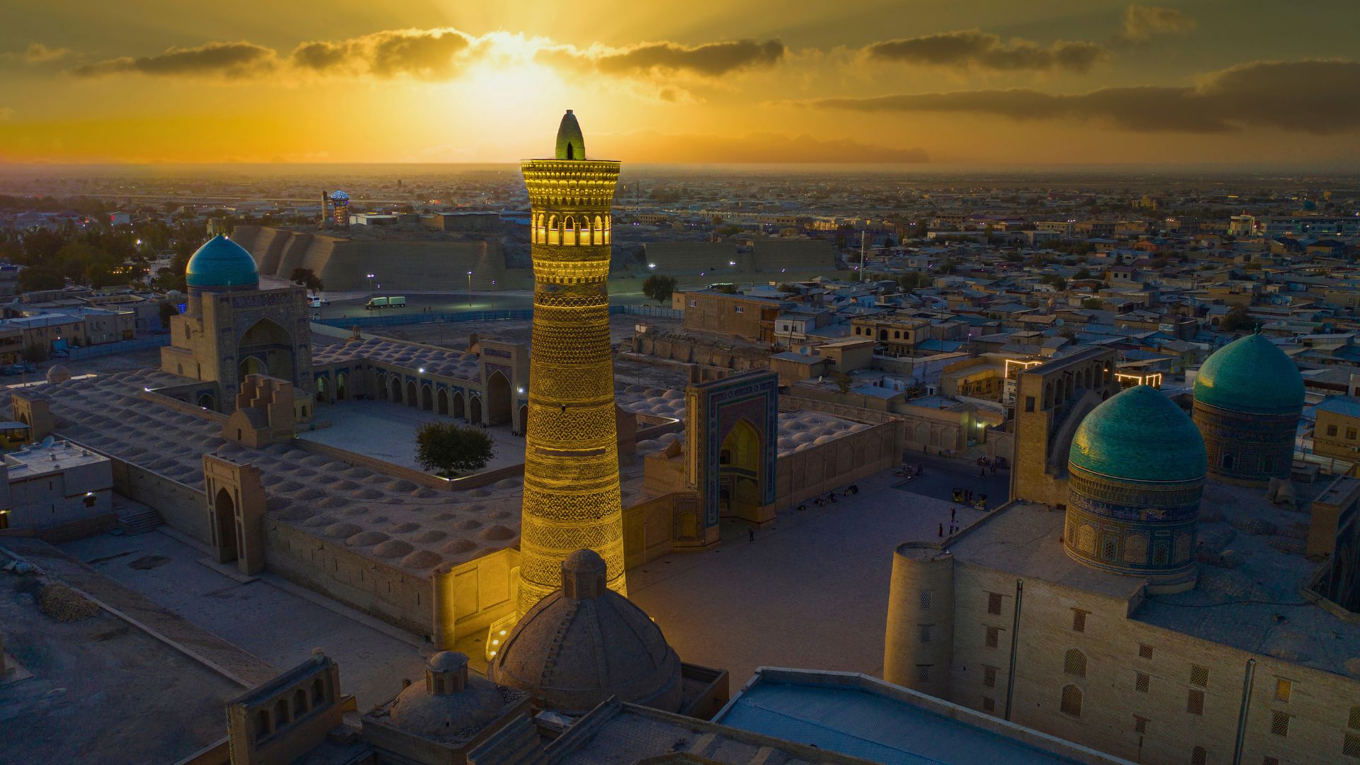 ウズベキスタン旅行をイメージした風景